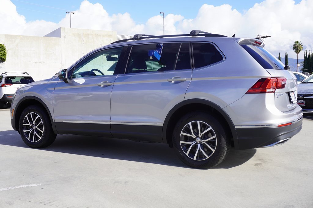 Used 2020 Volkswagen Tiguan SE w/ Panoramic Sunroof Package image 5