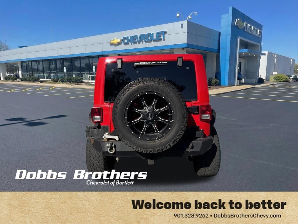 Used 2017 Jeep Wrangler Unlimited Rubicon w/ Connectivity Group AWD/4WD image 7