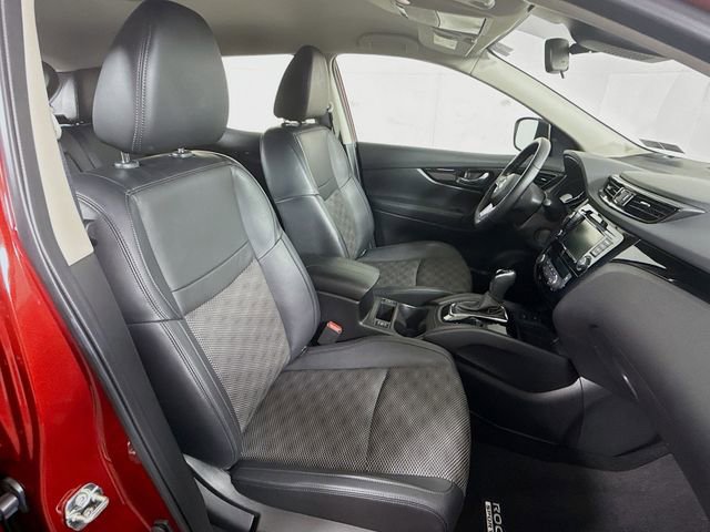 Certified 2022 Nissan Rogue Sport SV w/ Technology Package image 29