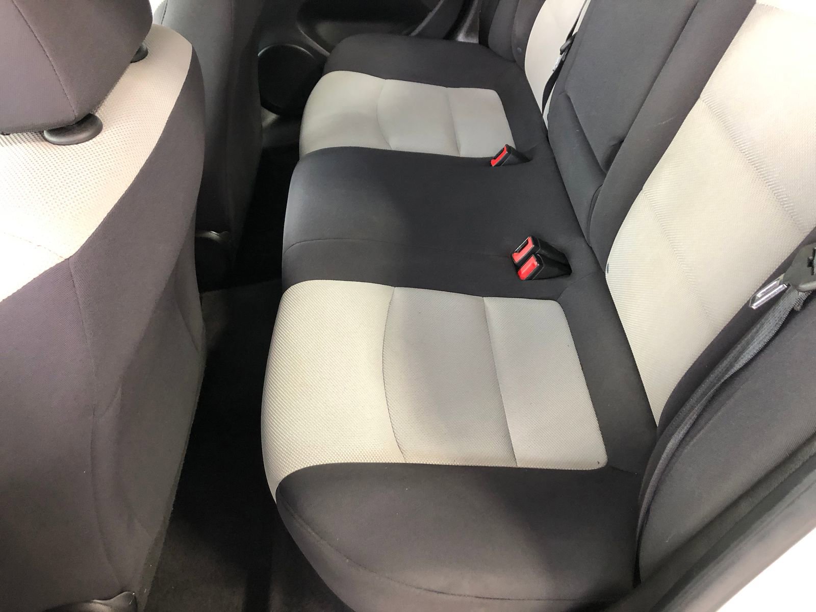 Used 2013 Chevrolet Cruze LS FWD image 11