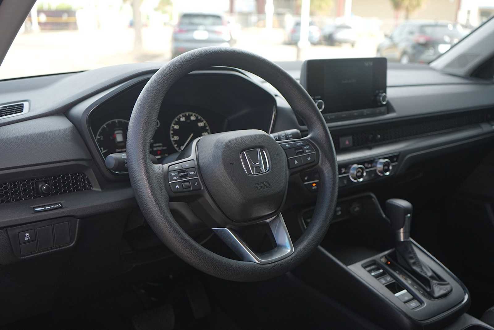 Used 2025 Honda CR-V EX image 2