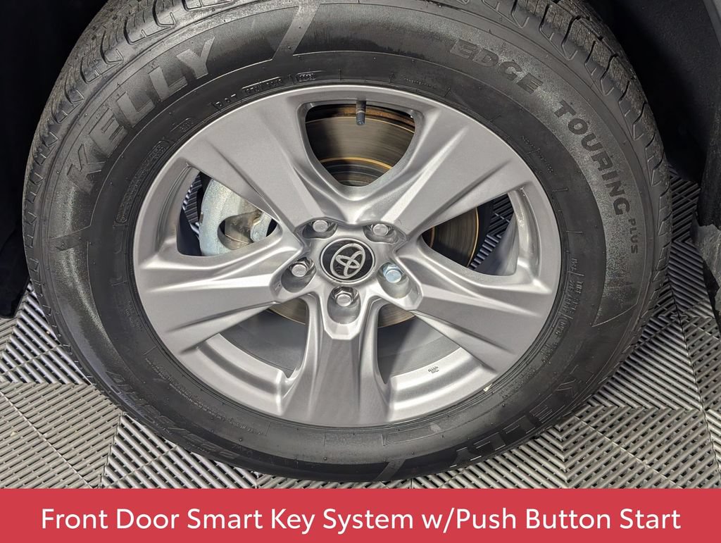 Used 2024 Toyota RAV4 XLE w/ Convenience Package FWD image 8
