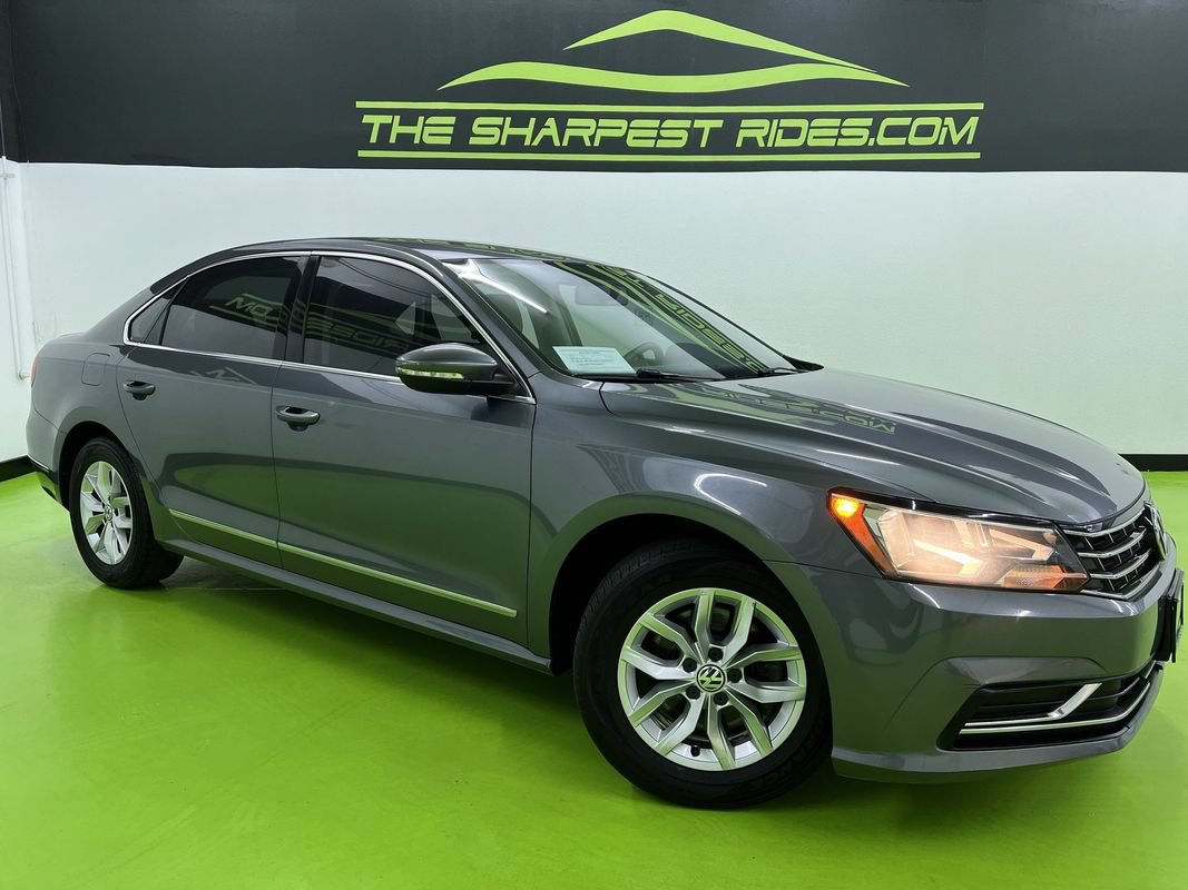 Used 2016 Volkswagen Passat 1.8T S FWD image 1
