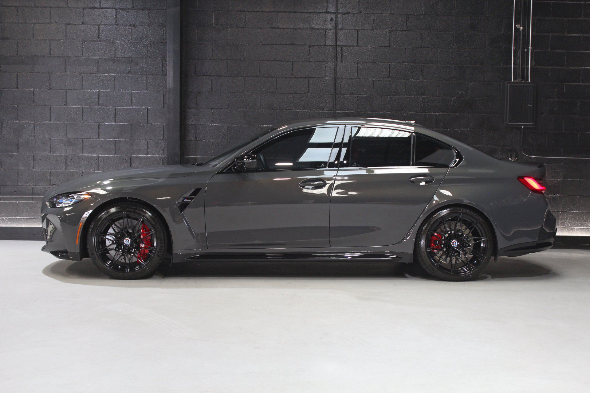 Used 2023 BMW M3 Competition w/ Executive Package RWD image 3