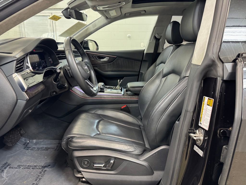Used 2019 Audi Q8 Prestige w/ Luxury Package image 13