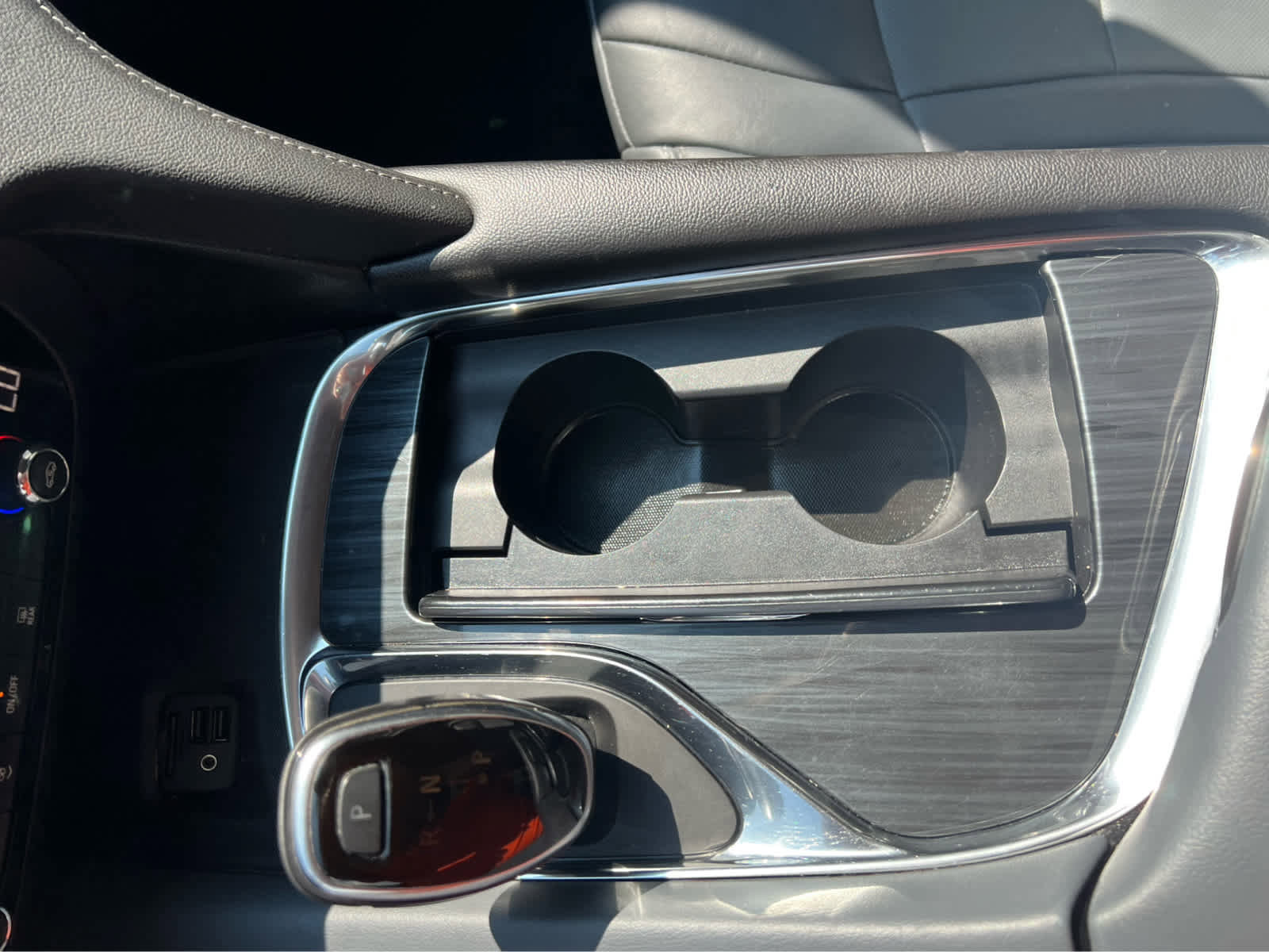 Used 2021 Buick Enclave Essence w/ Sound and Sites Package image 24