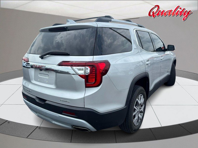 Used 2020 GMC Acadia SLT w/ Driver Alert Package II AWD/4WD image 3