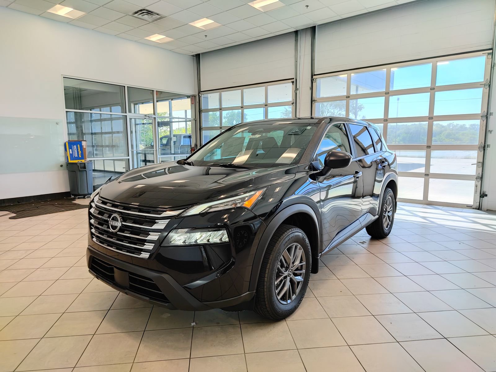 New 2026 Nissan Rogue S image 7