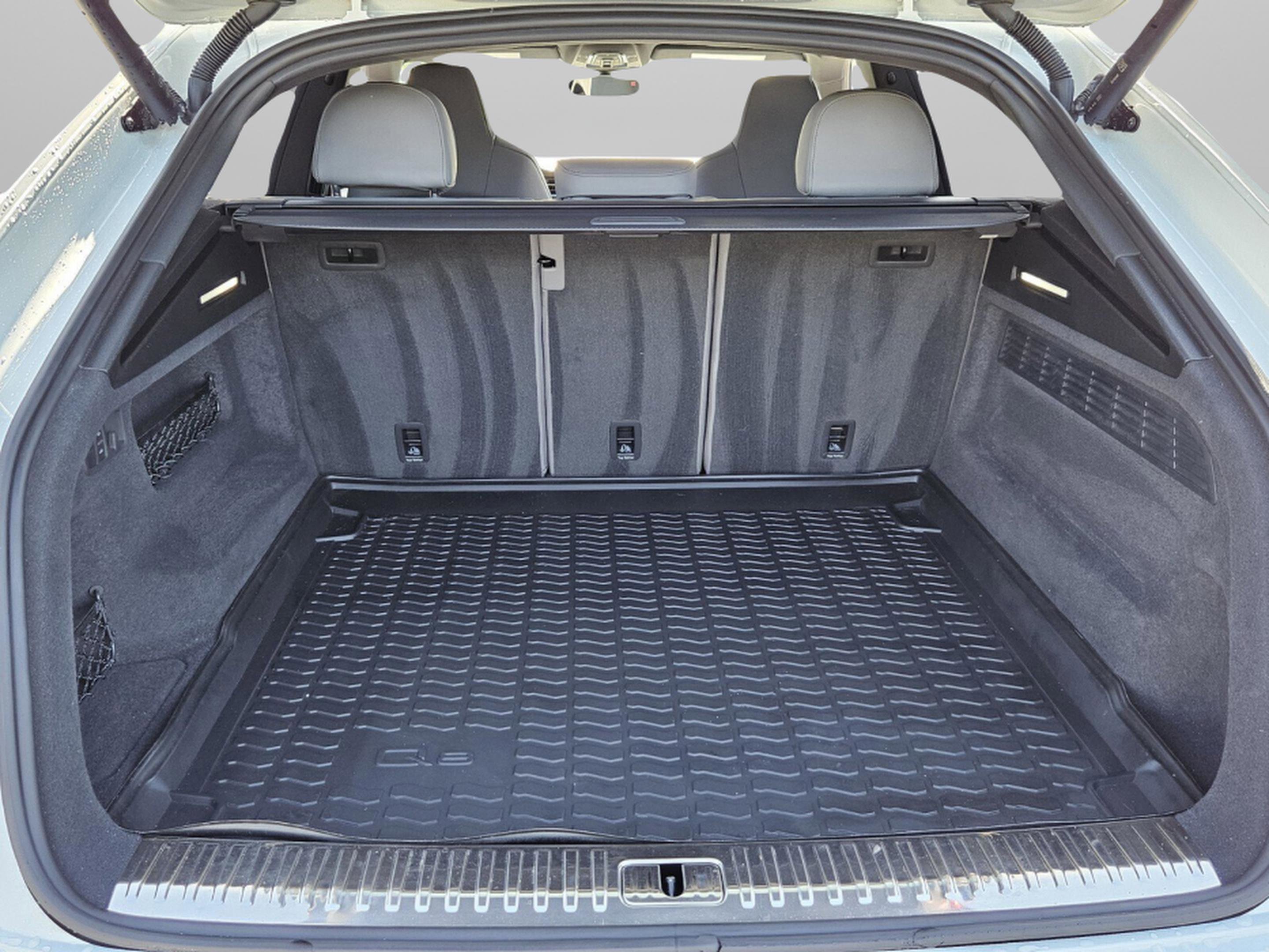 Used 2022 Audi SQ8 Prestige w/ Prestige Package image 55