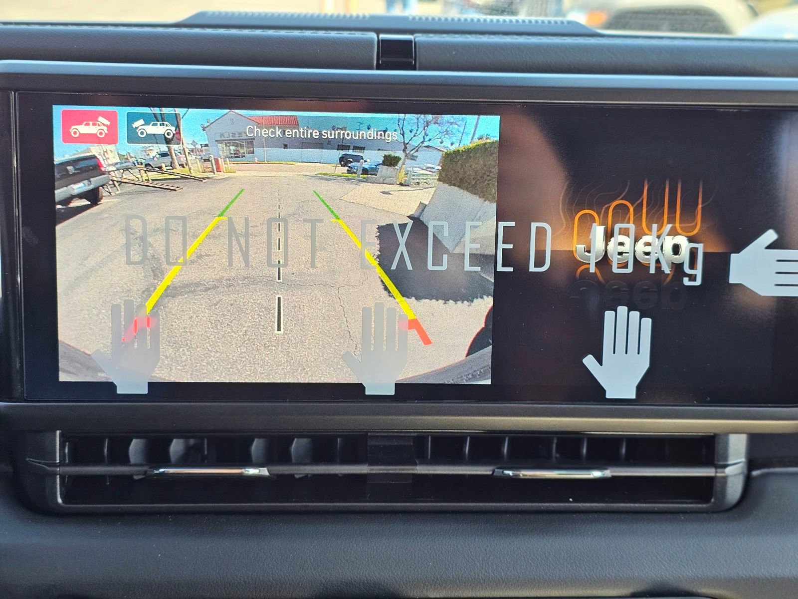 New 2026 Jeep Wrangler Sahara AWD/4WD image 14