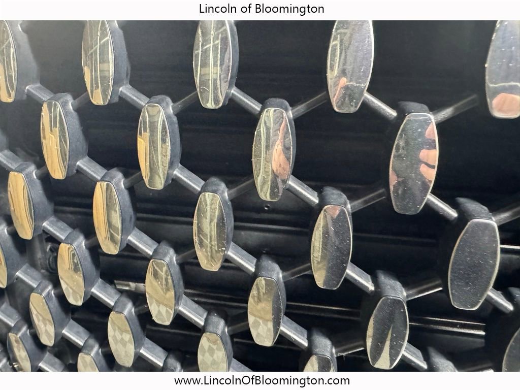 Used 2023 Lincoln Navigator Black Label AWD/4WD image 11