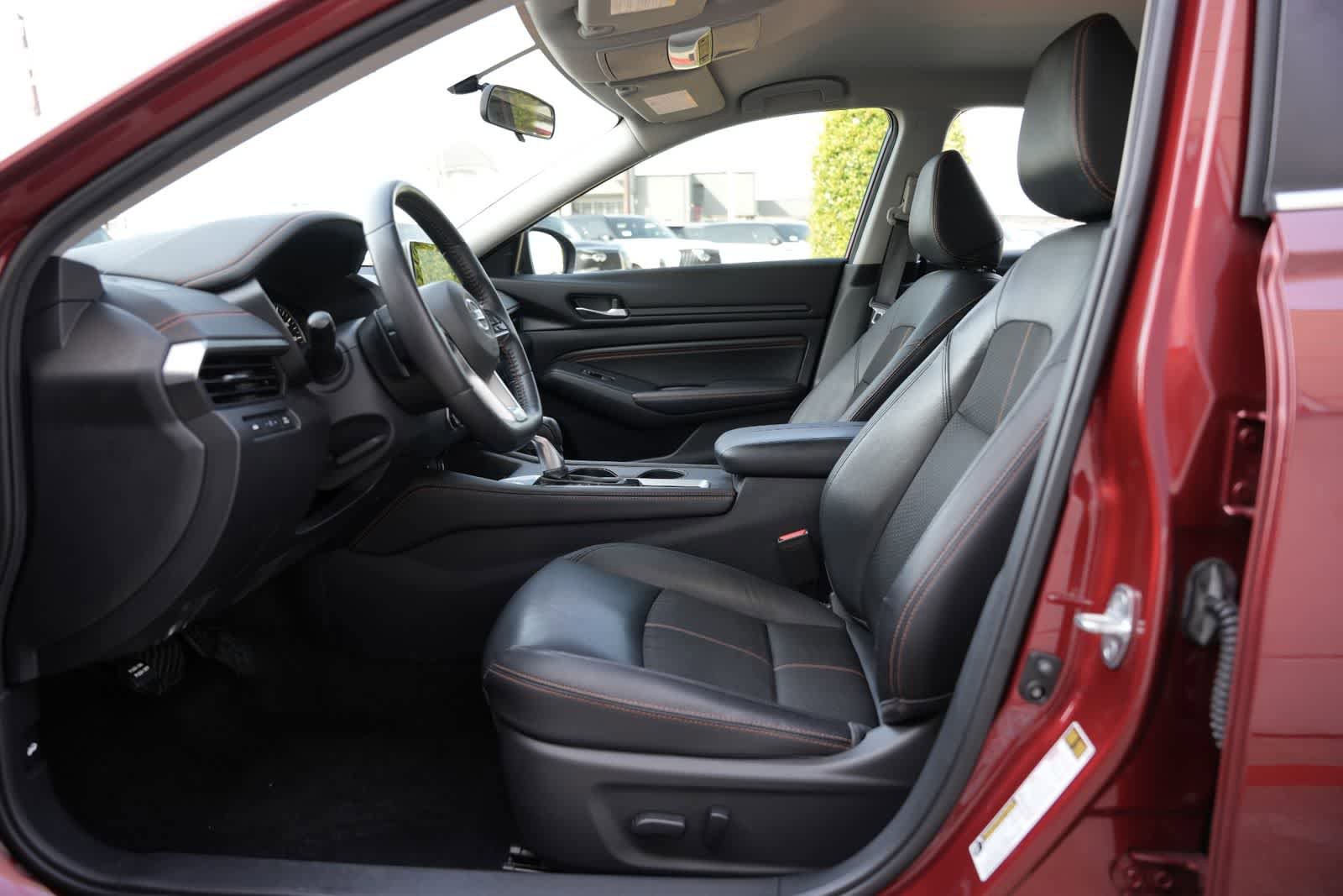 Used 2019 Nissan Altima 2.5 SR FWD image 16