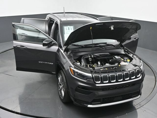 Used 2024 Jeep Compass Limited w/ Elite Group AWD/4WD image 58