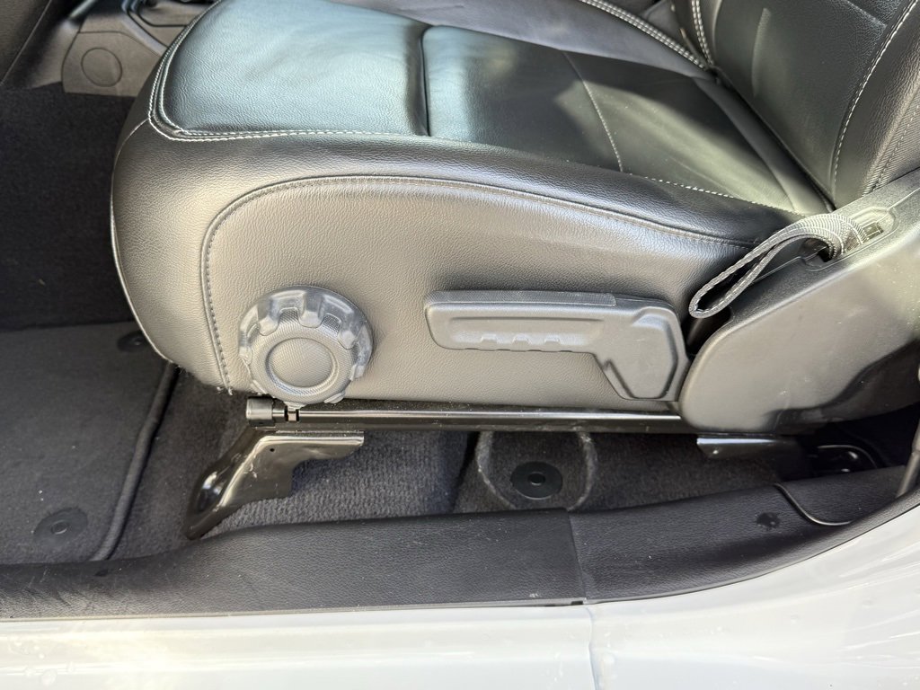 Used 2023 Jeep Wrangler Unlimited Sahara image 15