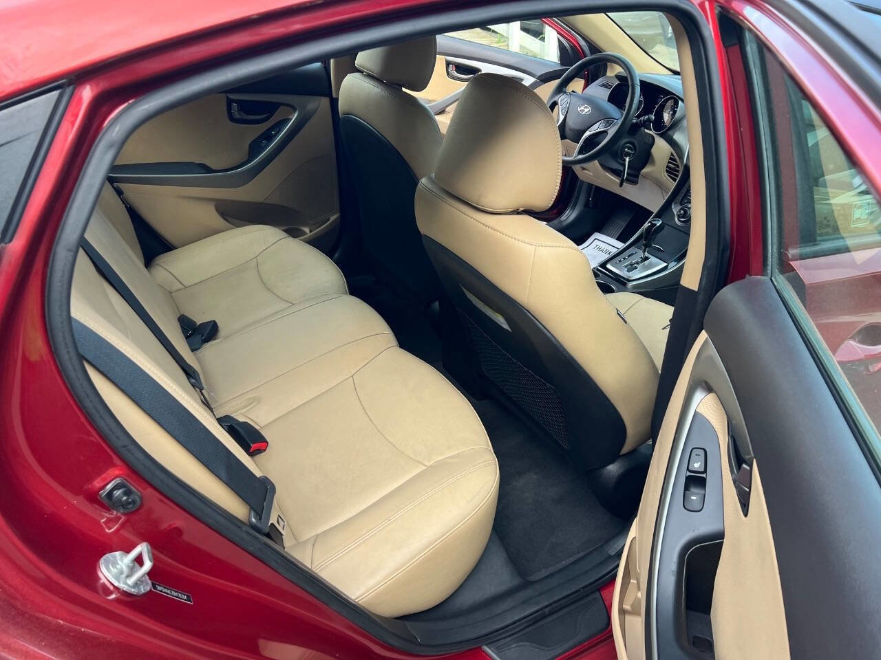 Used 2013 Hyundai Elantra Limited FWD image 18