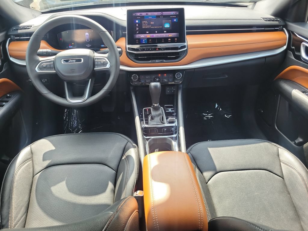 Certified 2024 Jeep Compass Limited w/ Elite Group AWD/4WD image 12