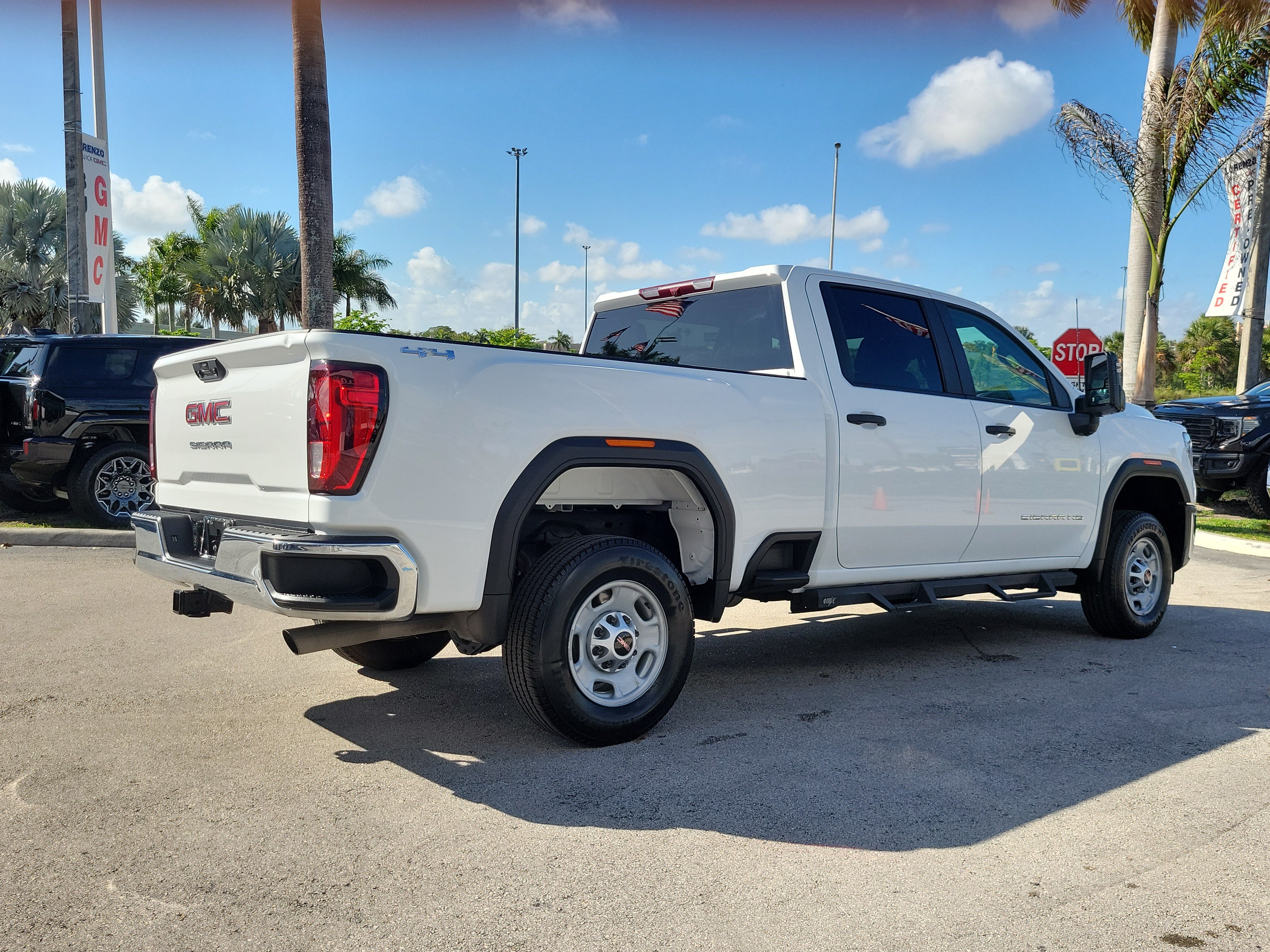 Used 2024 GMC Sierra 2500 Pro w/ Convenience Package AWD/4WD image 5