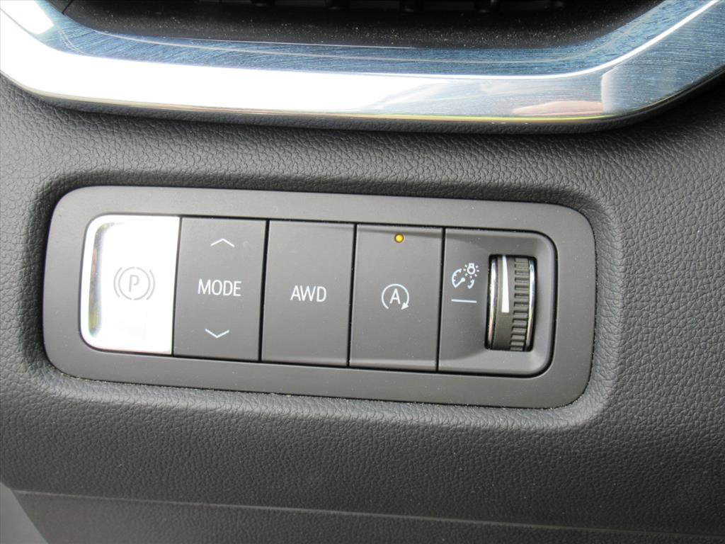 Used 2025 GMC Acadia Elevation image 18