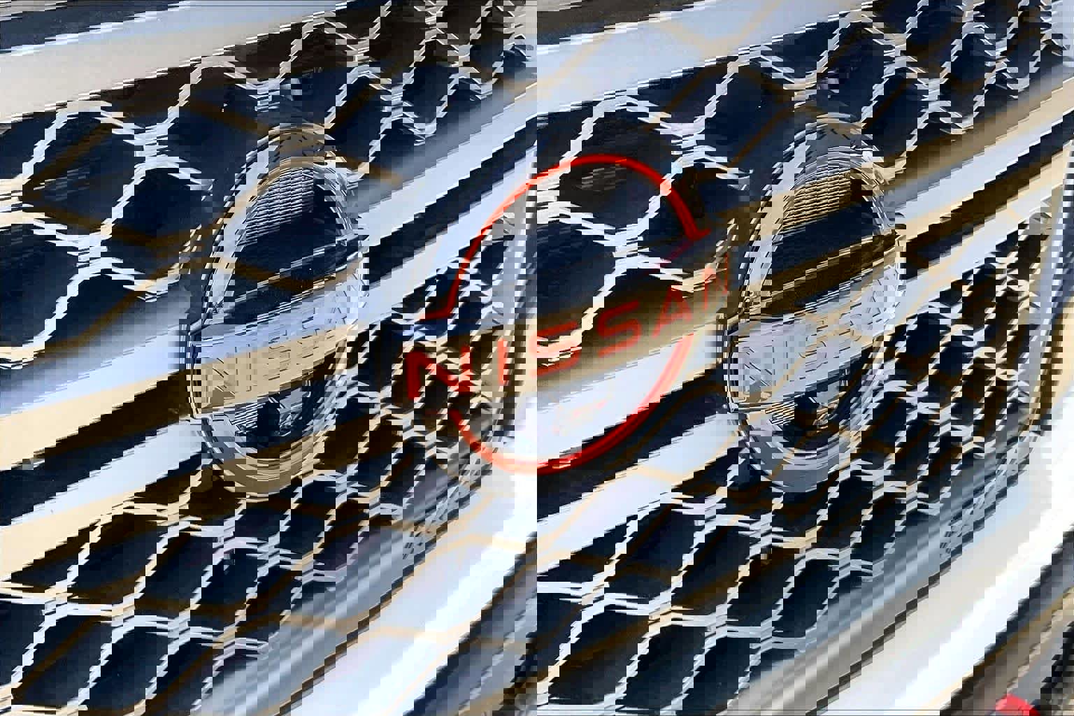 Used 2024 Nissan Titan PRO-4X w/ Pro-4x Convenience Package image 11