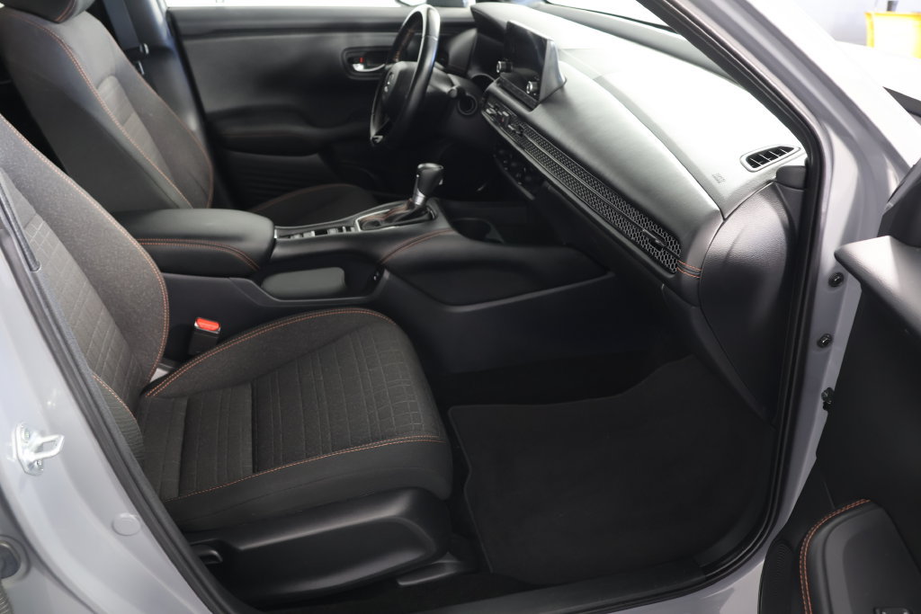 Certified 2025 Honda HR-V Sport image 23