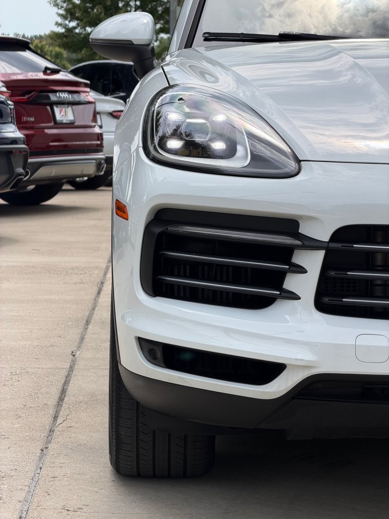 Used 2023 Porsche Cayenne AWD/4WD image 12