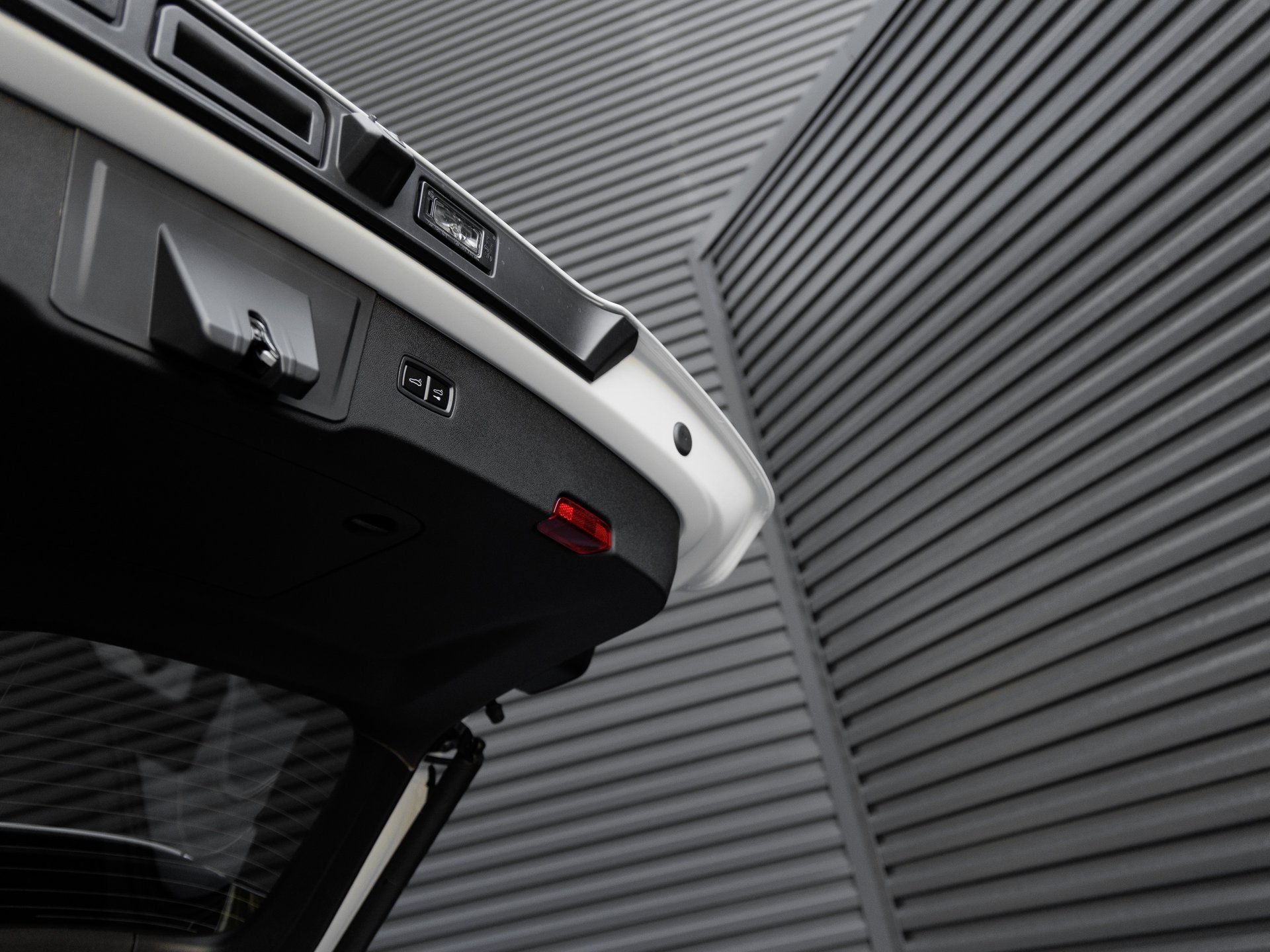 New 2026 Porsche Cayenne Turbo AWD/4WD image 32