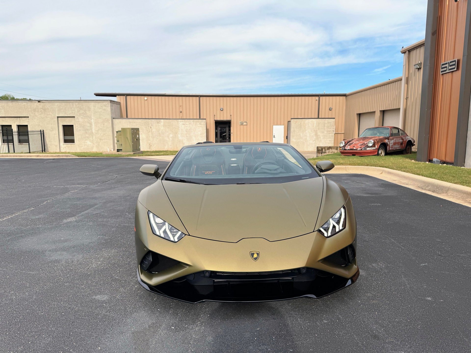 Used 2023 Lamborghini Huracan EVO RWD image 19