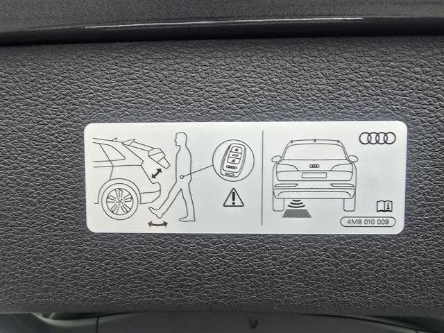 New 2025 Audi SQ7 Premium Plus image 15