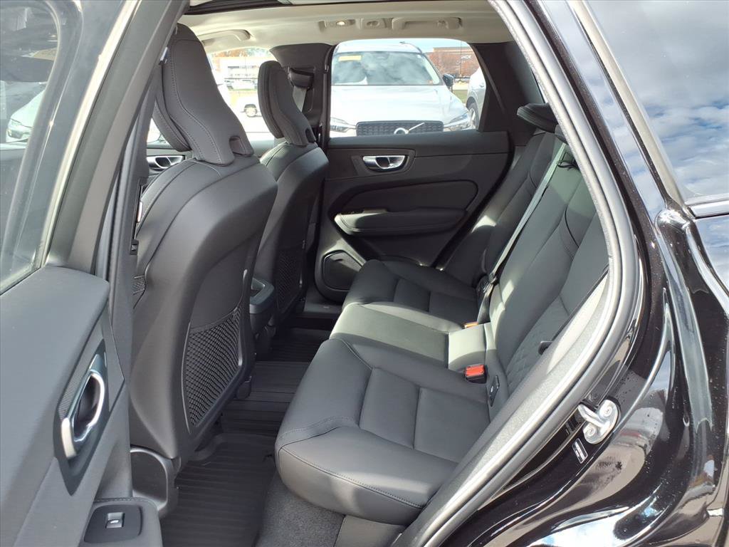 Certified 2026 Volvo XC60 B5 Plus w/ Climate Package AWD/4WD image 12