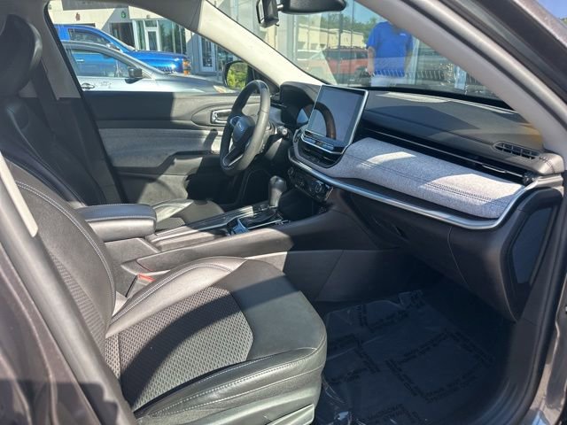 Used 2022 Jeep Compass Latitude FWD image 8