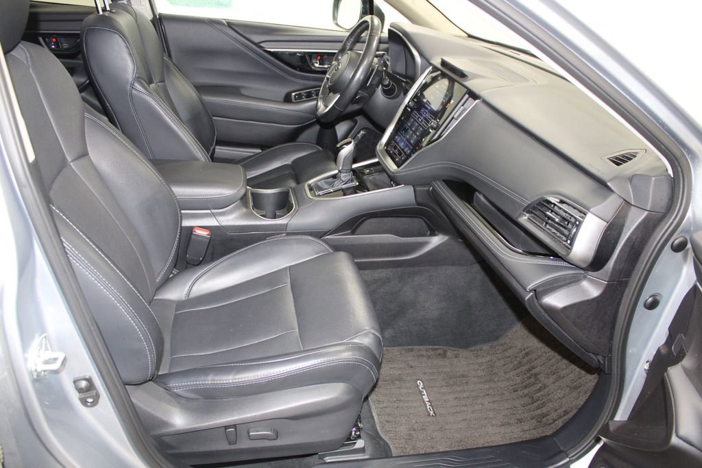 Used 2023 Subaru Outback Limited image 26