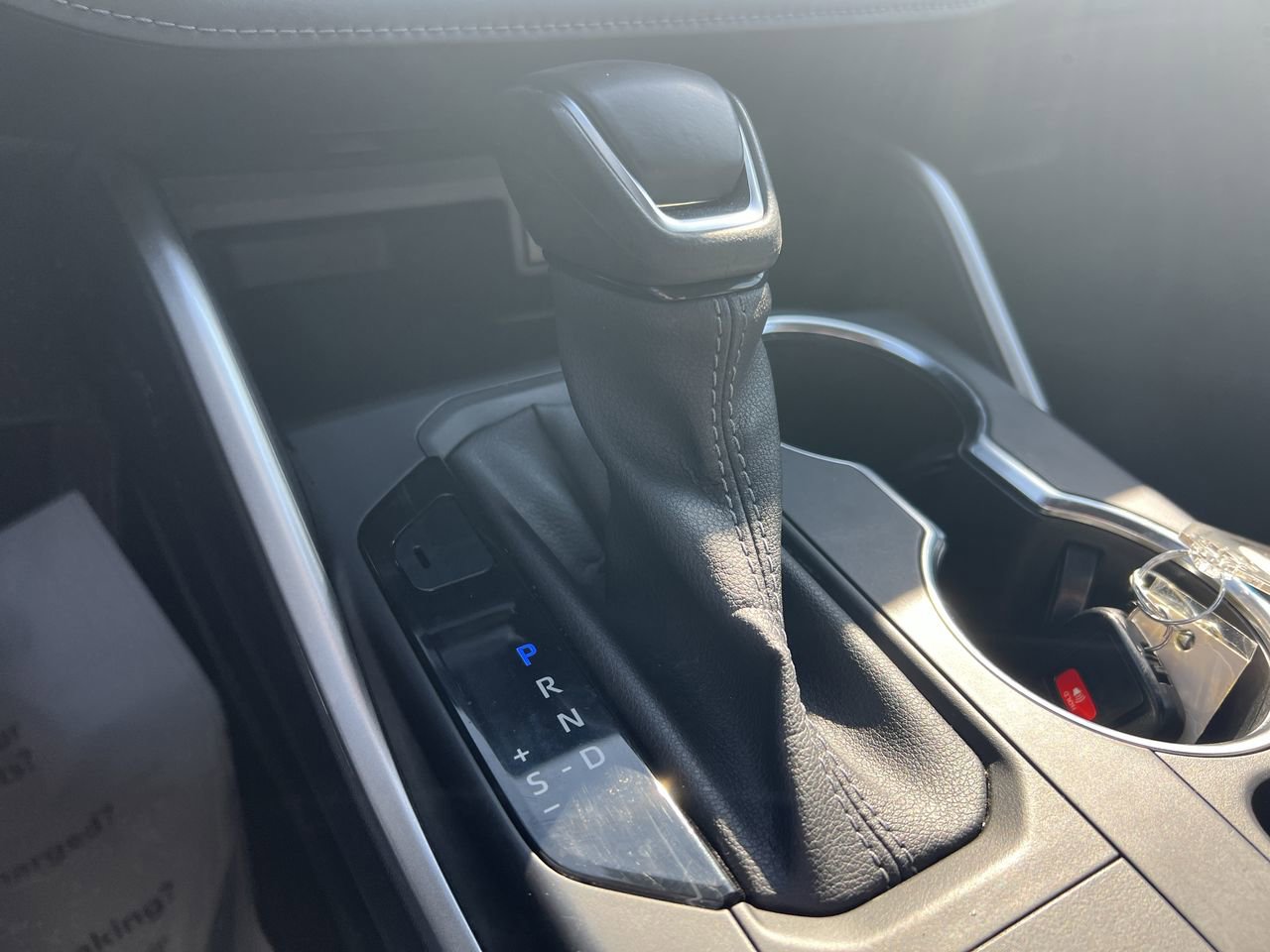 Used 2022 Toyota Highlander XLE AWD/4WD image 26