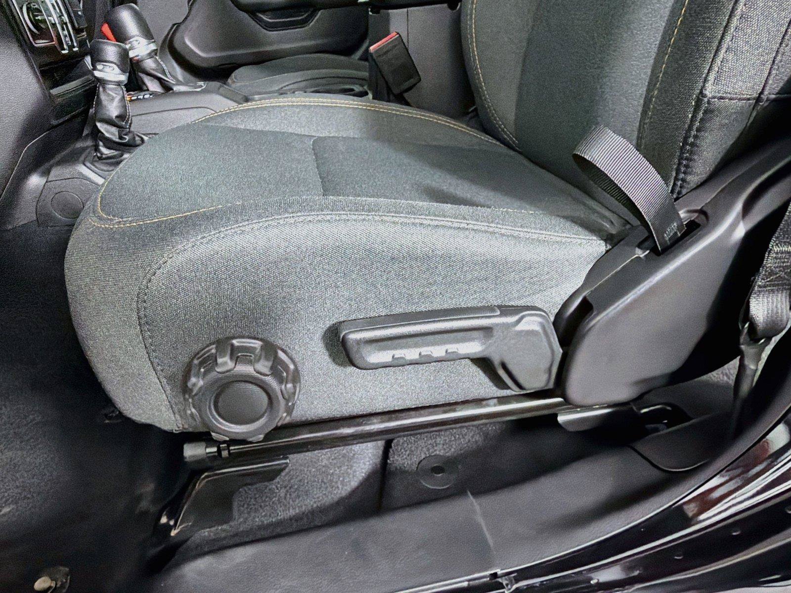Used 2025 Jeep Gladiator Sport AWD/4WD image 42