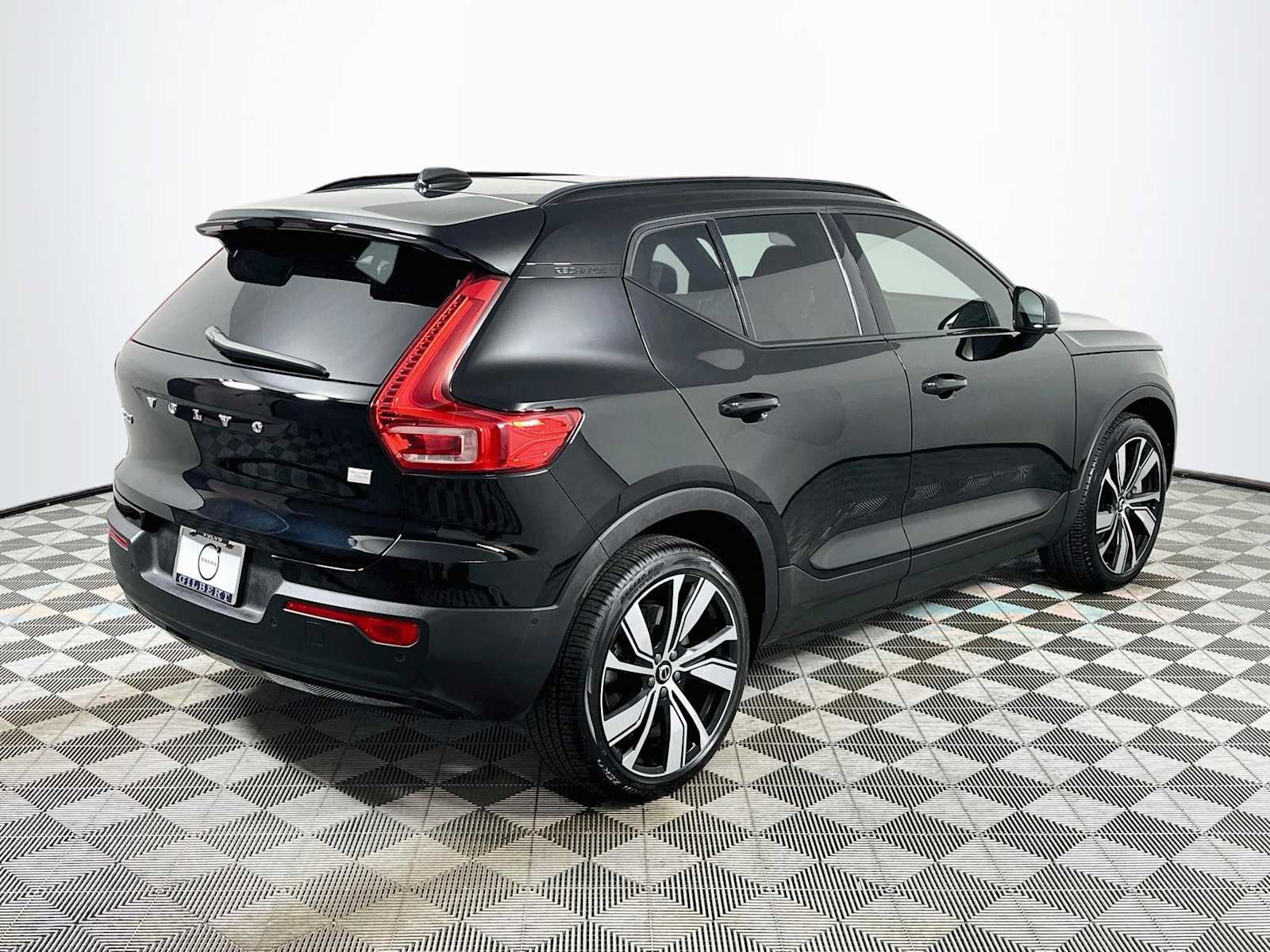 Used 2022 Volvo XC40 P8 Recharge Plus AWD/4WD image 7