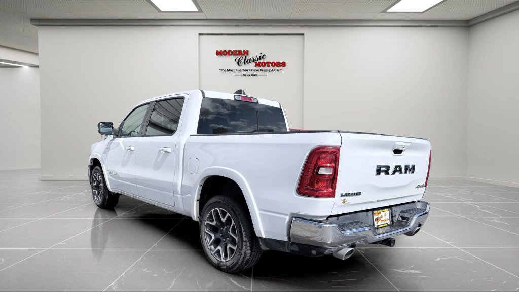 Used 2025 RAM 1500 Laramie AWD/4WD image 5