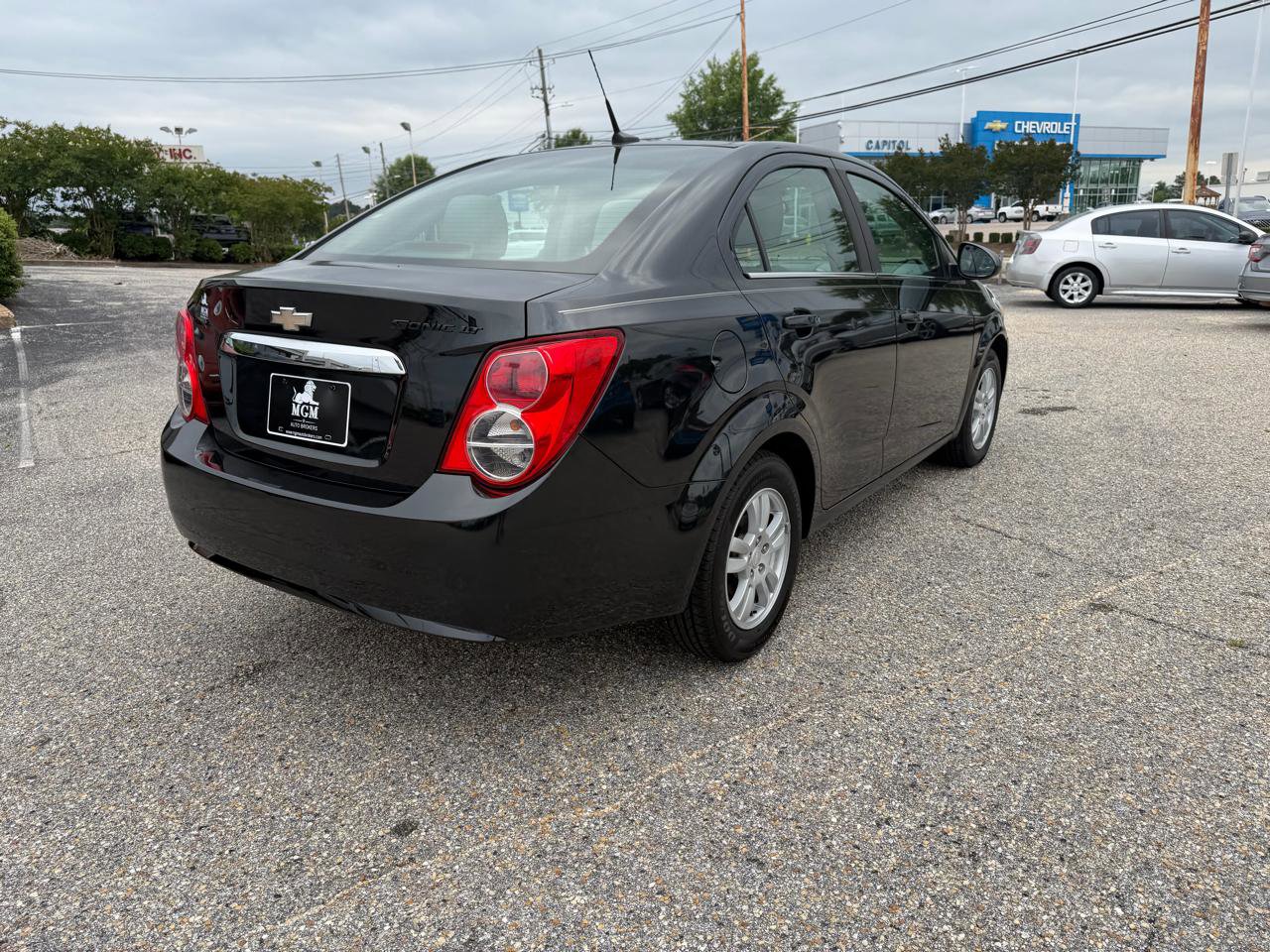 Used 2014 Chevrolet Sonic LT FWD image 38