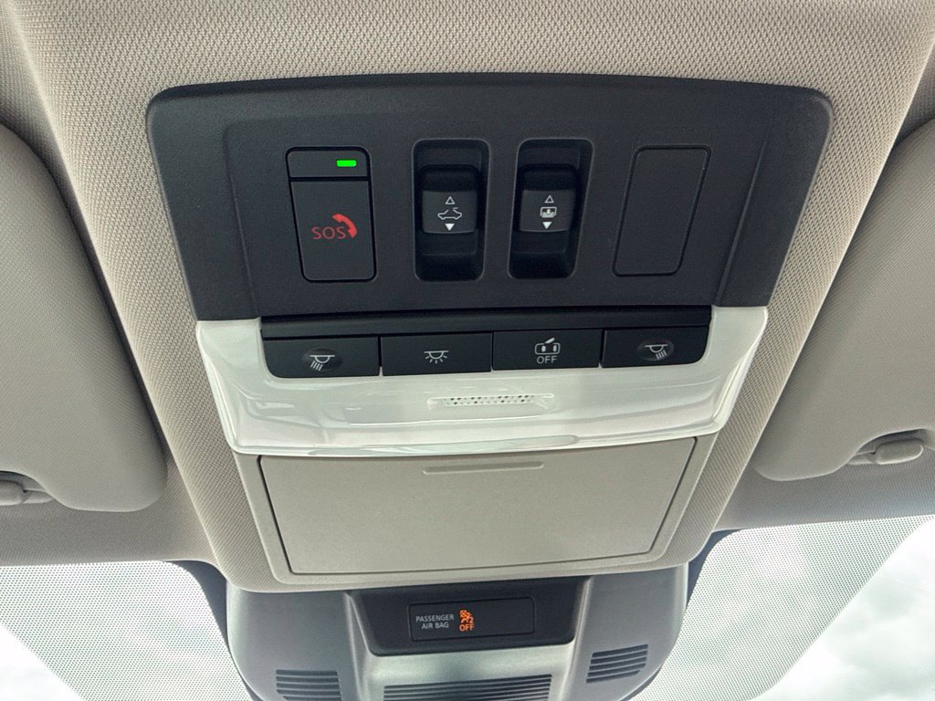 Certified 2023 Nissan Rogue SV w/ SV Premium B Package AWD/4WD image 18
