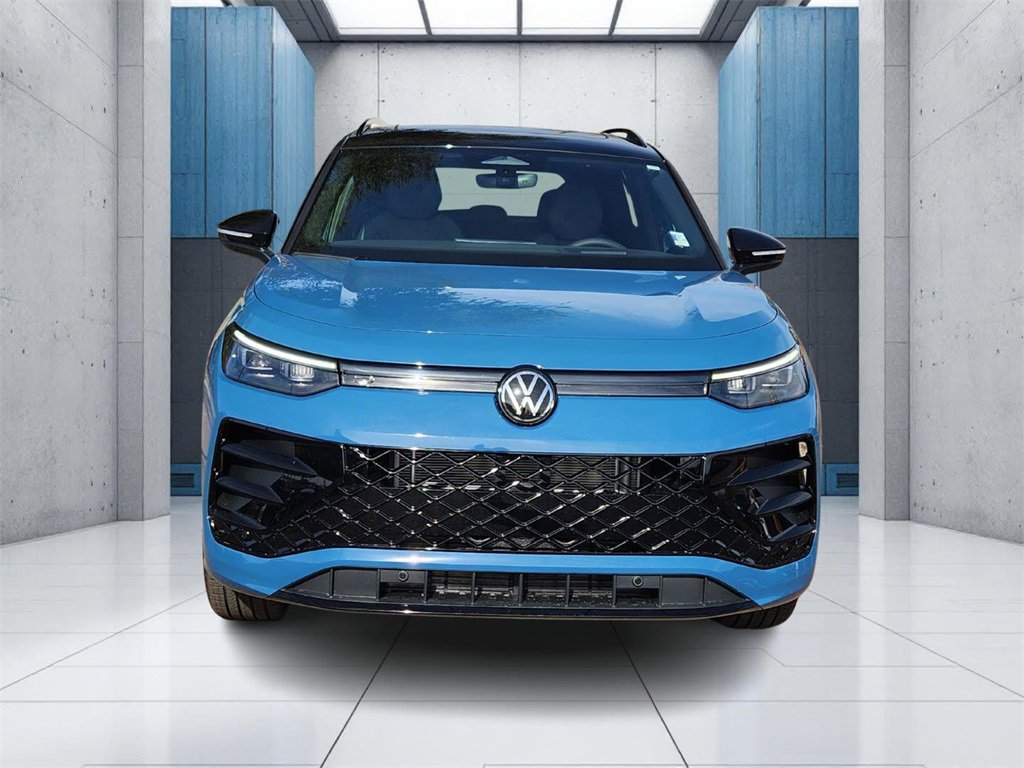 New 2026 Volkswagen Tiguan SE R-Line image 24