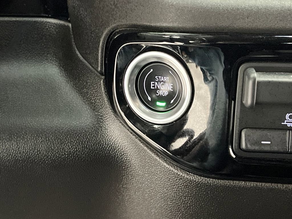 Used 2025 GMC Sierra 1500 SLT image 46