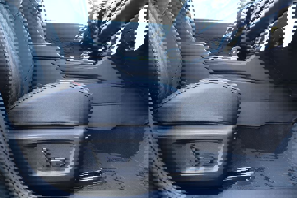 New 2026 Mitsubishi Outlander SEL image 39