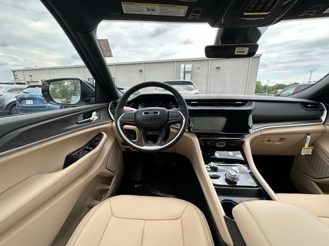 New 2026 Jeep Grand Cherokee L Limited AWD/4WD image 14