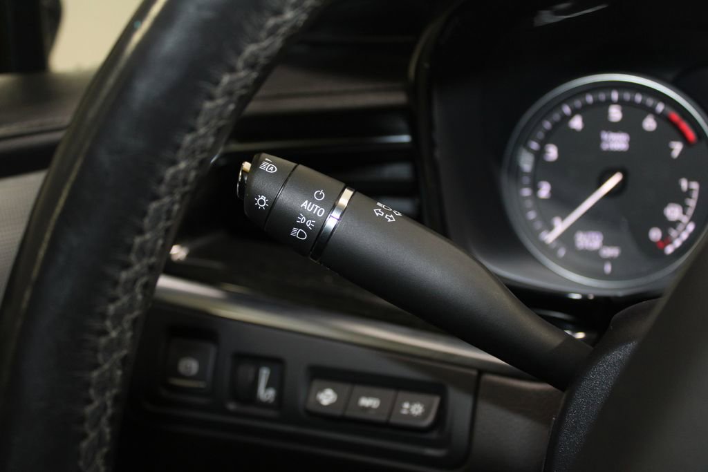 Used 2022 Cadillac XT5 Premium Luxury w/ Technology Package image 39