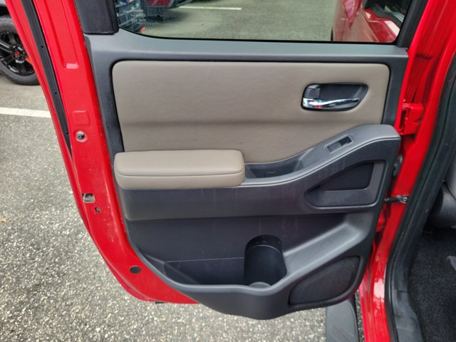 Used 2022 Nissan Frontier SV RWD image 13
