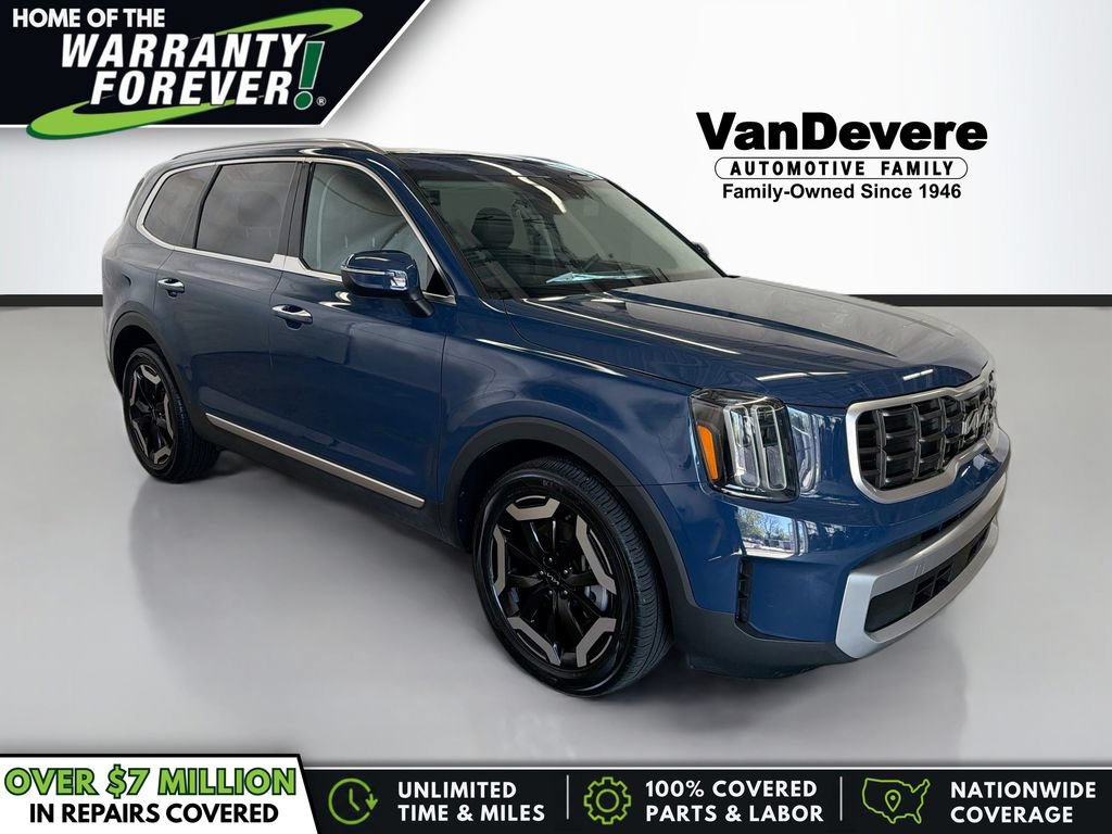 Used 2023 Kia Telluride S w/ S Sunroof Package