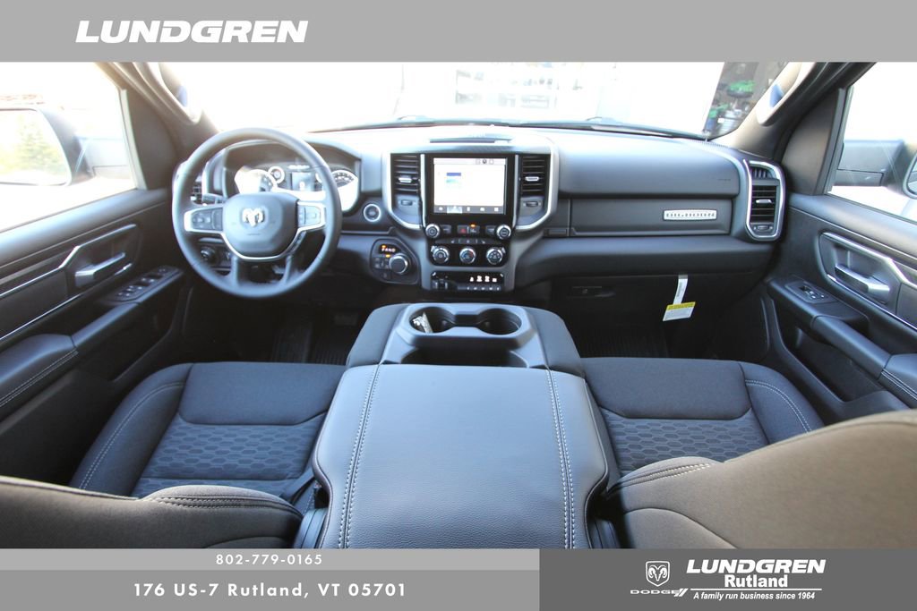 New 2026 RAM 1500 4x4 Crew Cab image 2