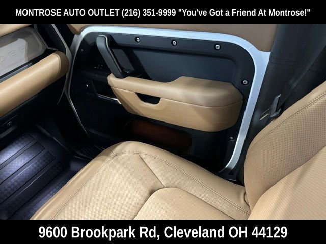 New 2025 Land Rover Defender 110 X-Dynamic SE image 28