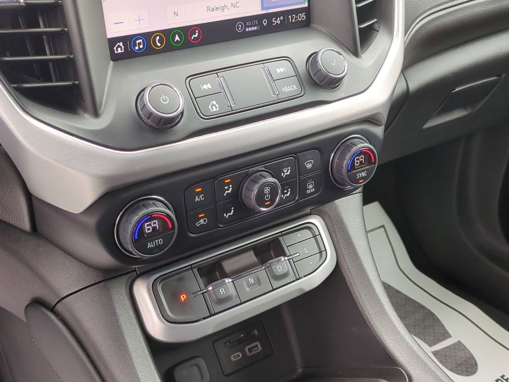 Used 2023 GMC Acadia SLT image 22