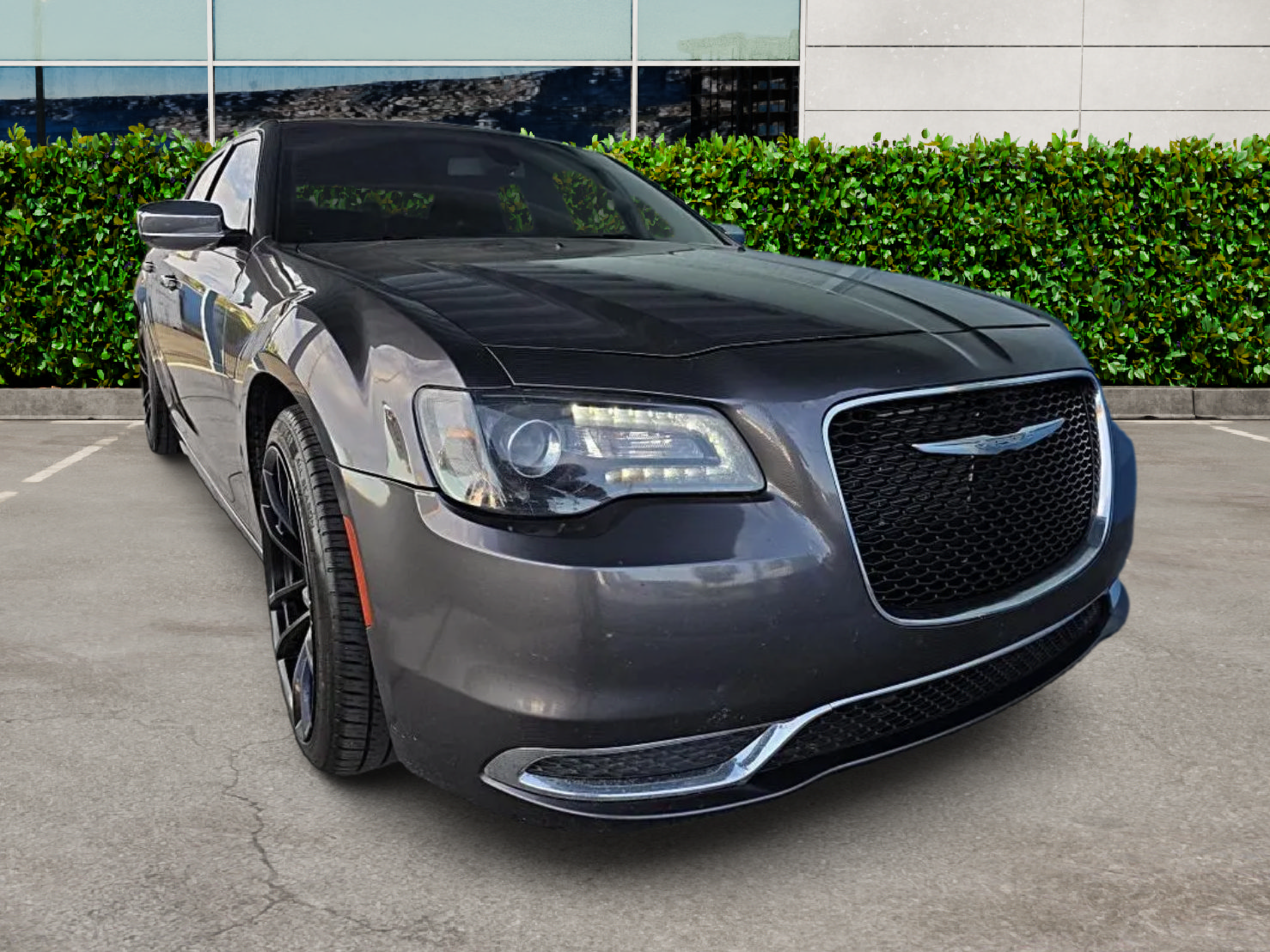Used 2017 Chrysler 300 S w/ S Model Appearance Package RWD image 1