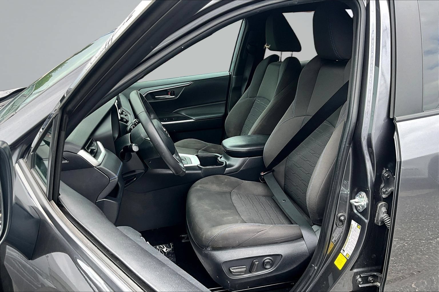 Used 2023 Toyota RAV4 SE AWD/4WD image 20
