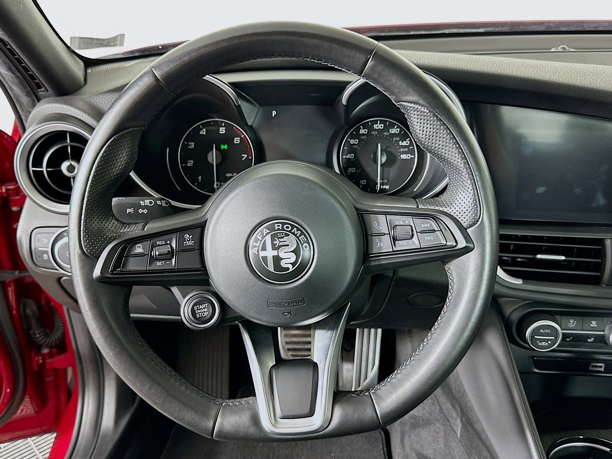 Used 2023 Alfa Romeo Giulia Ti image 18